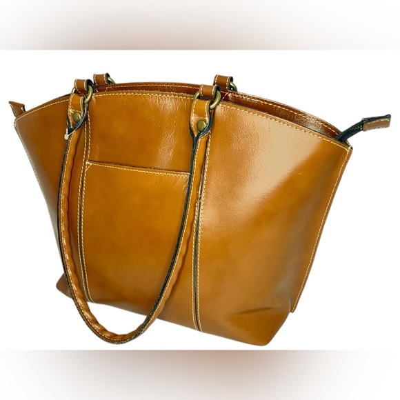 Patricia Nash Tan Leather Zip Top Tote Shoulder Bag Phone Pockets Front and Back - Picture 7 of 16